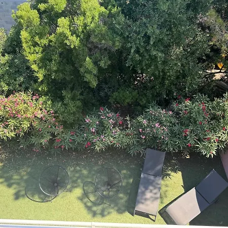 Apartment Super 80m De La De Plain Pied Avec 50m2 Exterieur