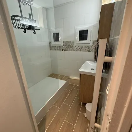 Apartman Super 80m De La De Plain Pied Avec 50m2 Exterieur *